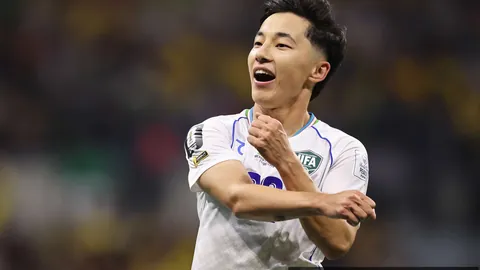 巴伦西亚4-3逆袭皇家社会哈维格拉绝杀瞬间乐鱼体育入口：2026西甲经典战役回顾